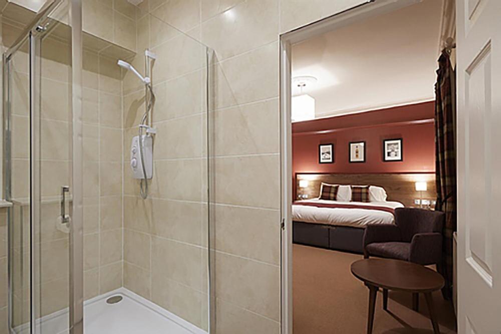 Eagle Hotel Дорнох Екстериор снимка
